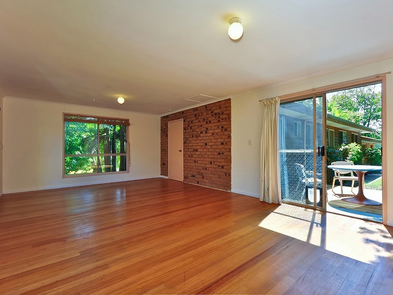 6 Hardy Street, Sunrise Beach QLD 4567