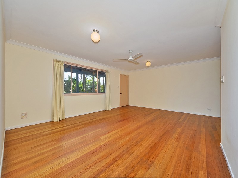 6 Hardy Street, Sunrise Beach QLD 4567