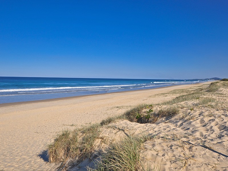 6 Hardy Street, Sunrise Beach QLD 4567