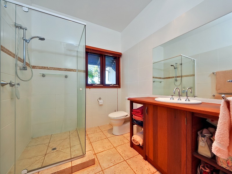 142 Cootharaba Downs Rd, Cootharaba QLD 4565