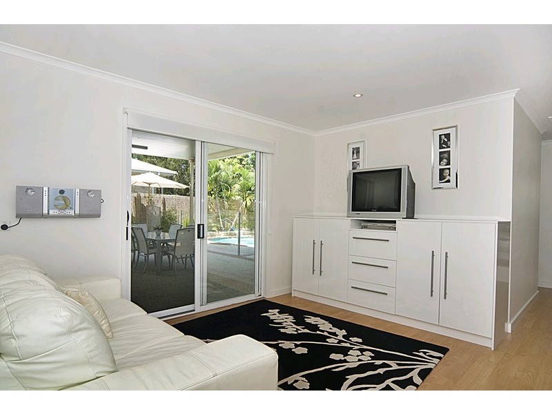 2 Reliance Place, Sunrise Beach QLD 4567