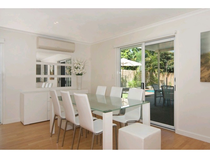 2 Reliance Place, Sunrise Beach QLD 4567