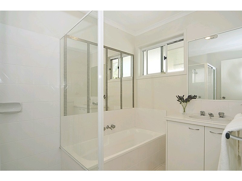 2 Reliance Place, Sunrise Beach QLD 4567
