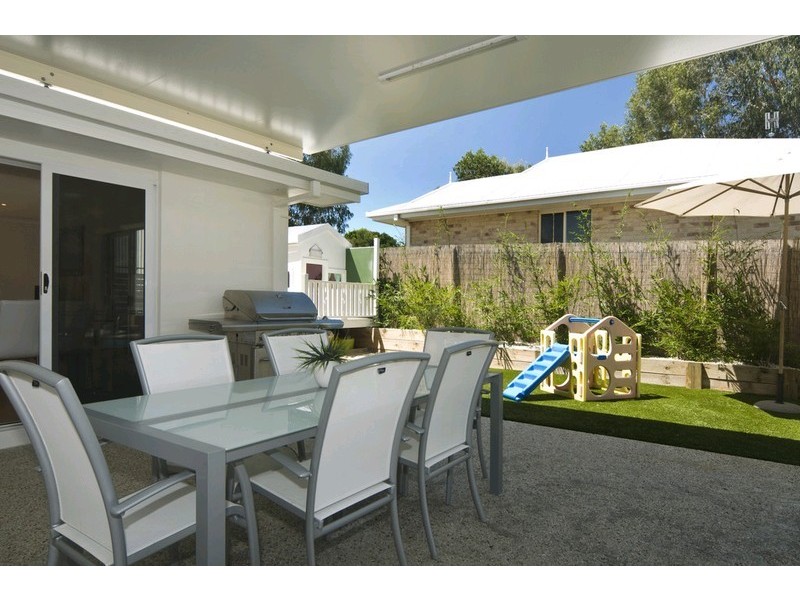 2 Reliance Place, Sunrise Beach QLD 4567