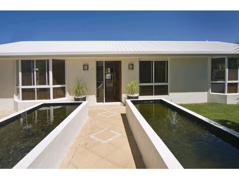 2 Reliance Place, Sunrise Beach QLD 4567