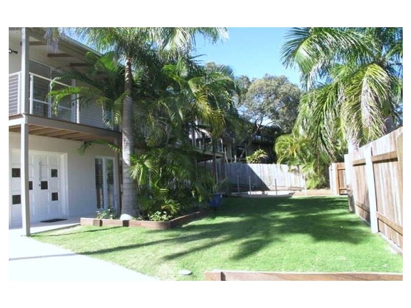 9 Swan Avenue, Sunshine Beach QLD 4567