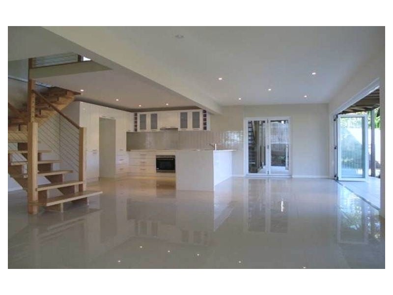 9 Swan Avenue, Sunshine Beach QLD 4567