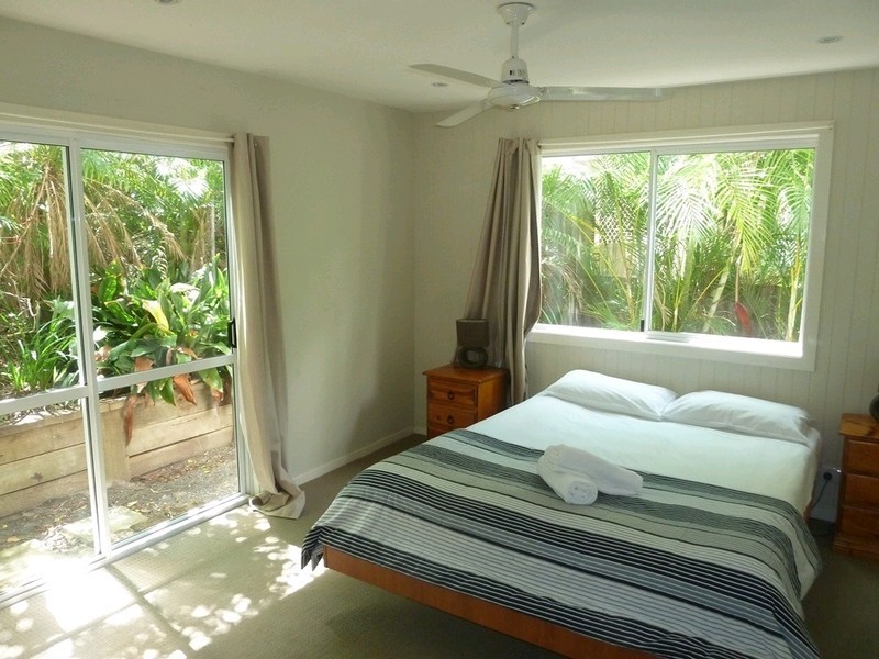 9 Swan Avenue, Sunshine Beach QLD 4567