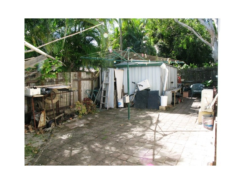 1 Southern Cross Parade, Sunrise Beach QLD 4567