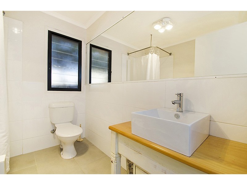 6 Sleepy Hollow Drive, Noosa Heads QLD 4567