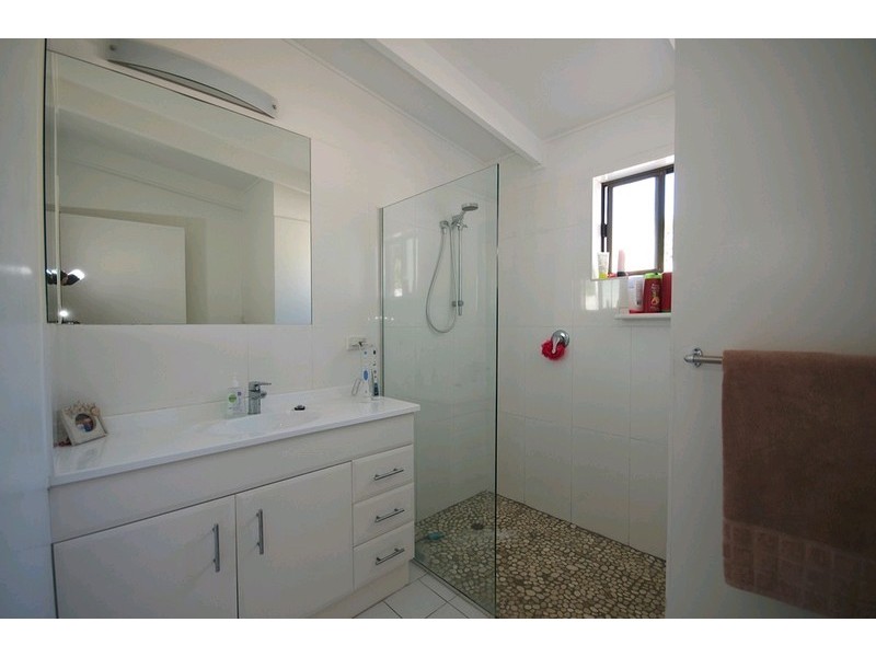 22 Dame Patti Drive, Sunrise Beach QLD 4567