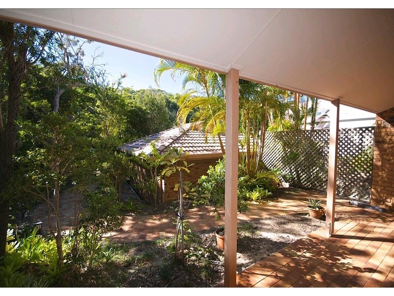 2/15 Parkedge Road, Sunshine Beach QLD 4567