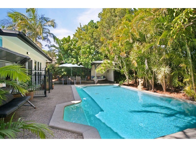 3 Stardust Court, Sunrise Beach QLD 4567