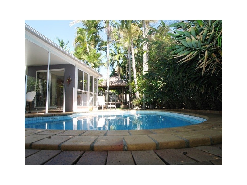 3 Hardy Street, Sunrise Beach QLD 4567