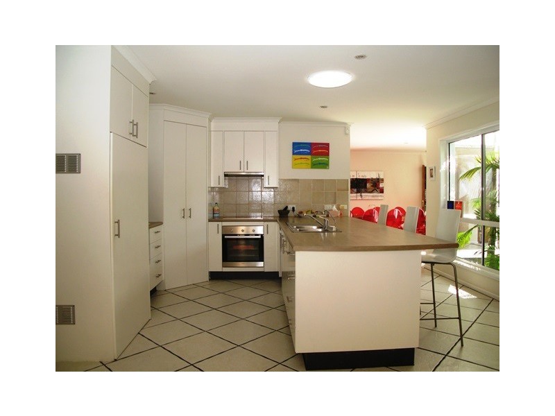 3 Hardy Street, Sunrise Beach QLD 4567