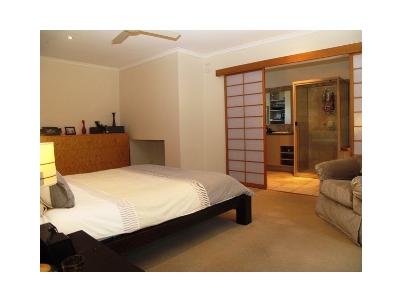 3 Hardy Street, Sunrise Beach QLD 4567