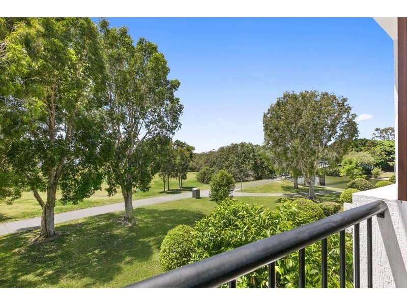 2/134 Gympie Terrace, Noosaville QLD 4566