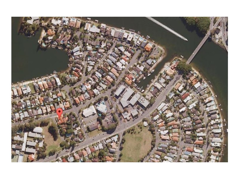 40 St Andrews Avenue, Isle Of Capri QLD 4217