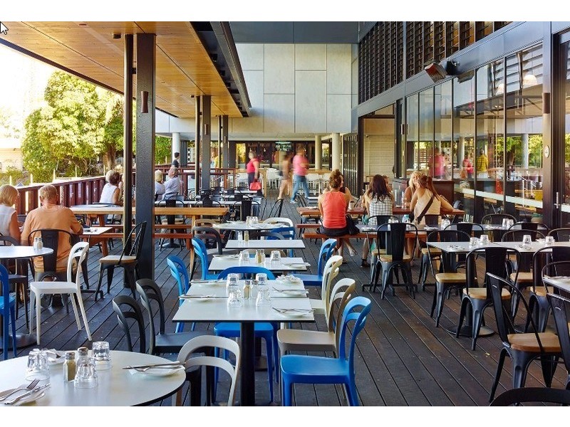 40 St Andrews Avenue, Isle Of Capri QLD 4217