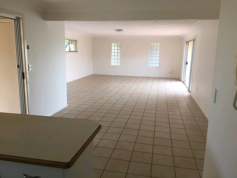 40 St Andrews Avenue, Isle Of Capri QLD 4217