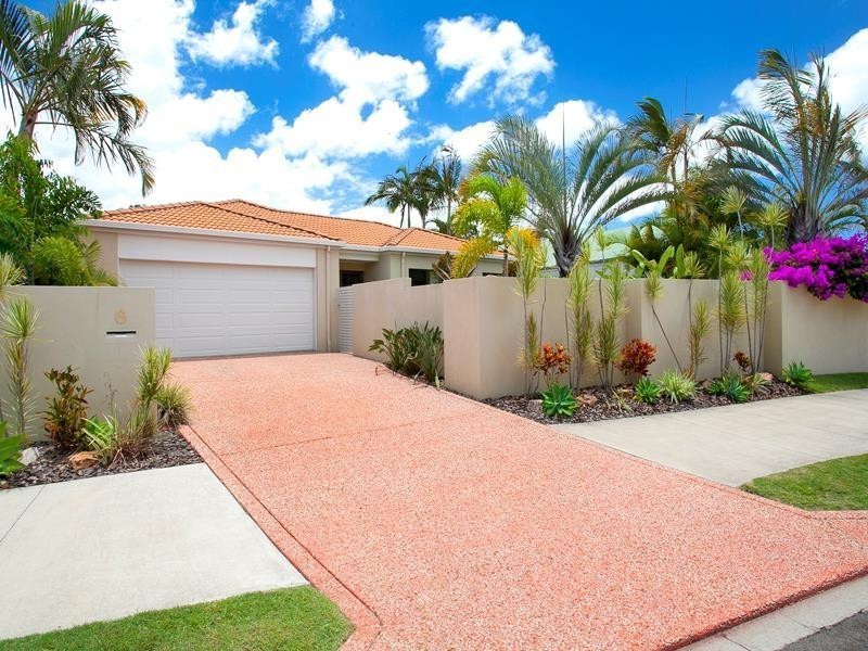 6 Shipwright Avenue, Noosa Waters QLD 4566