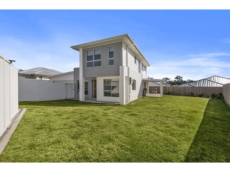 10 Rani Cct, Noosaville QLD 4566