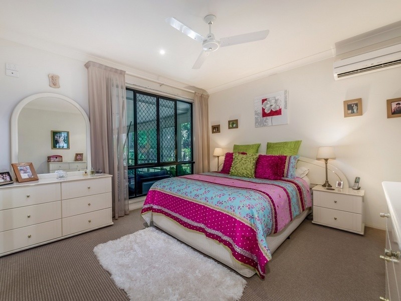 8 Kensington Drive, Cooroy QLD 4563