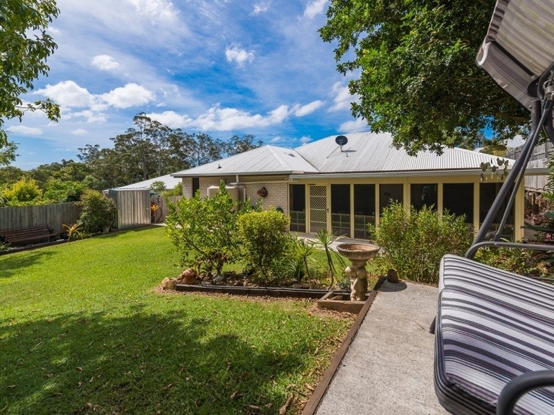 8 Kensington Drive, Cooroy QLD 4563