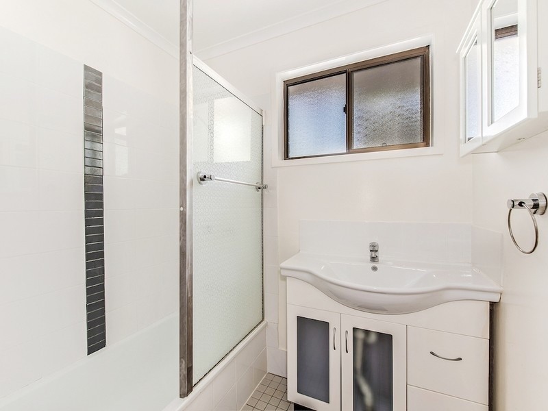 4 Griffith Avenue, Tewantin QLD 4565