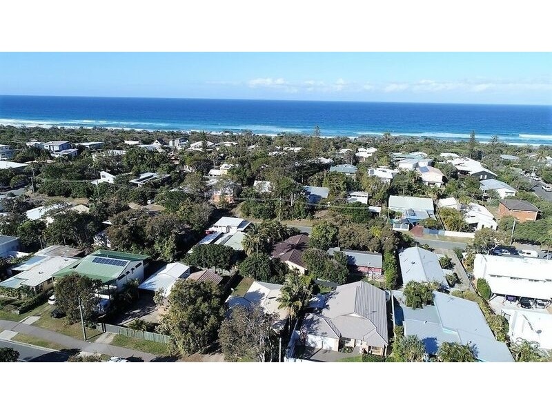 2207 David Low Way, Peregian Beach QLD 4573