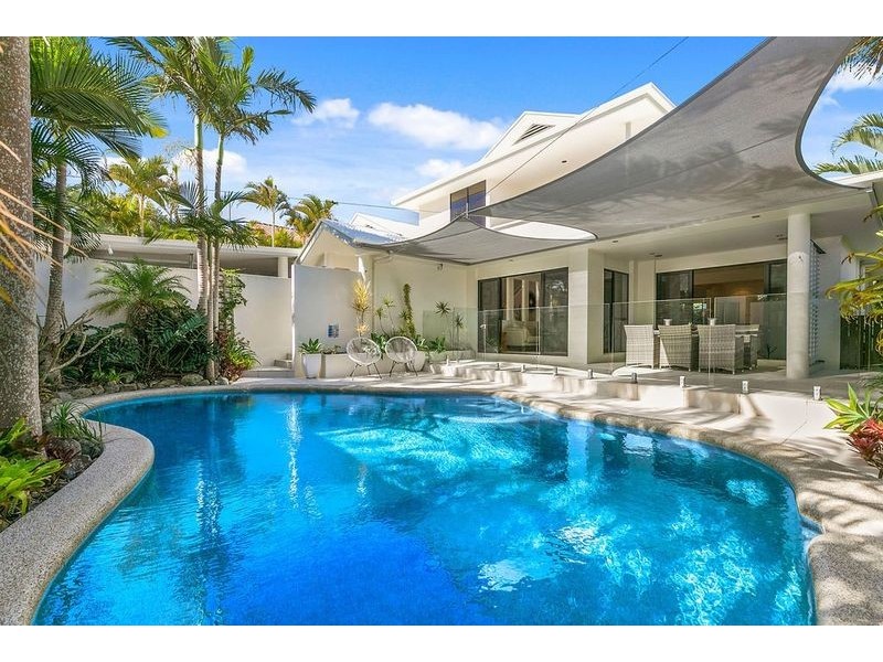 36 Driftwood Drive, Castaways Beach QLD 4567