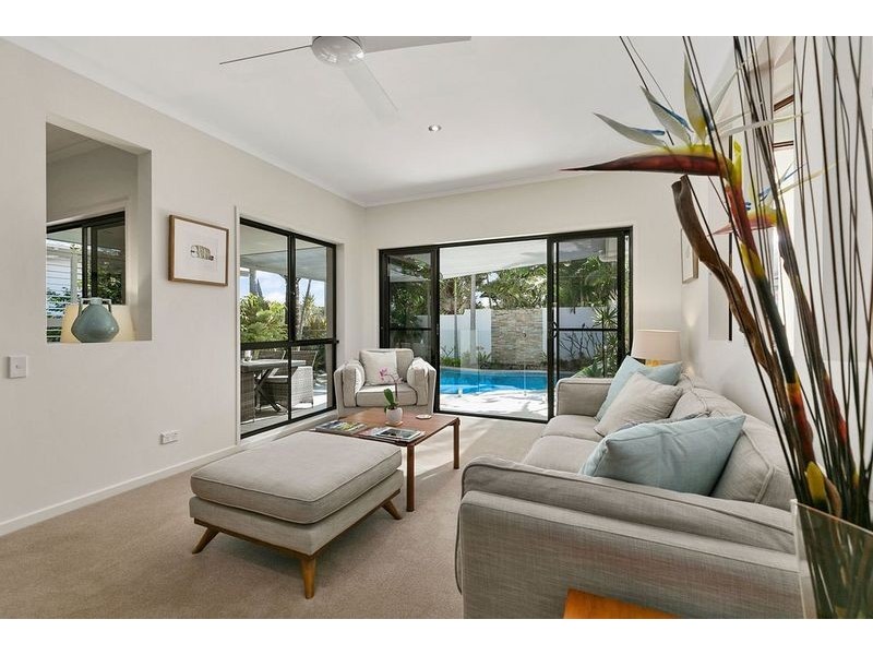 36 Driftwood Drive, Castaways Beach QLD 4567
