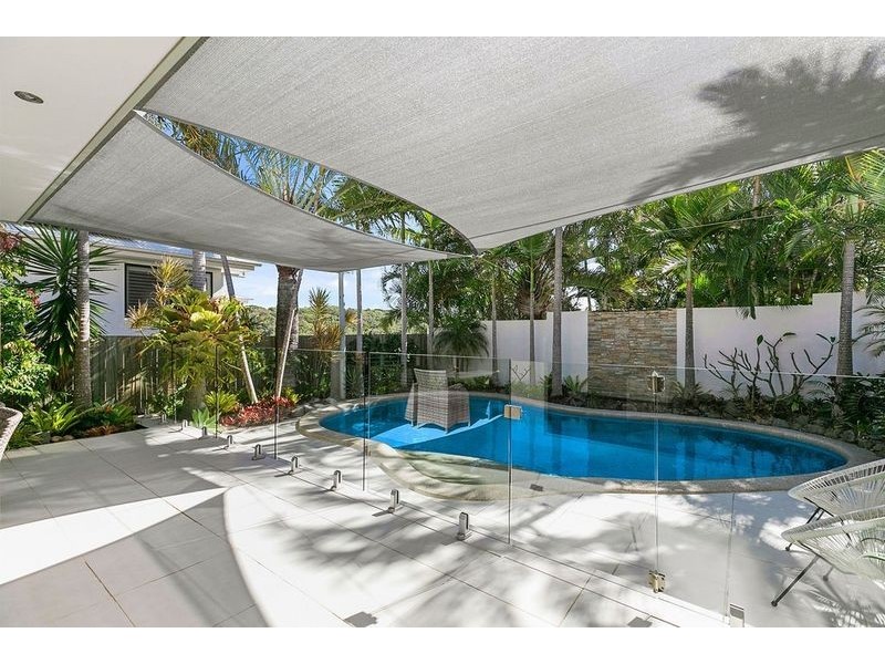 36 Driftwood Drive, Castaways Beach QLD 4567