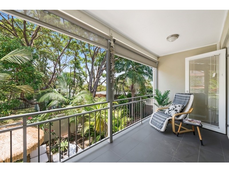 1/4 Corona Street, Sunshine Beach QLD 4567
