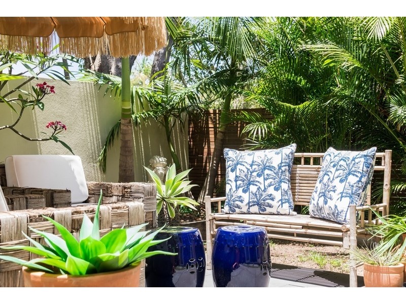 1/4 Corona Street, Sunshine Beach QLD 4567