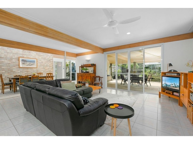 9 Gossamer Court, Marcus Beach QLD 4573