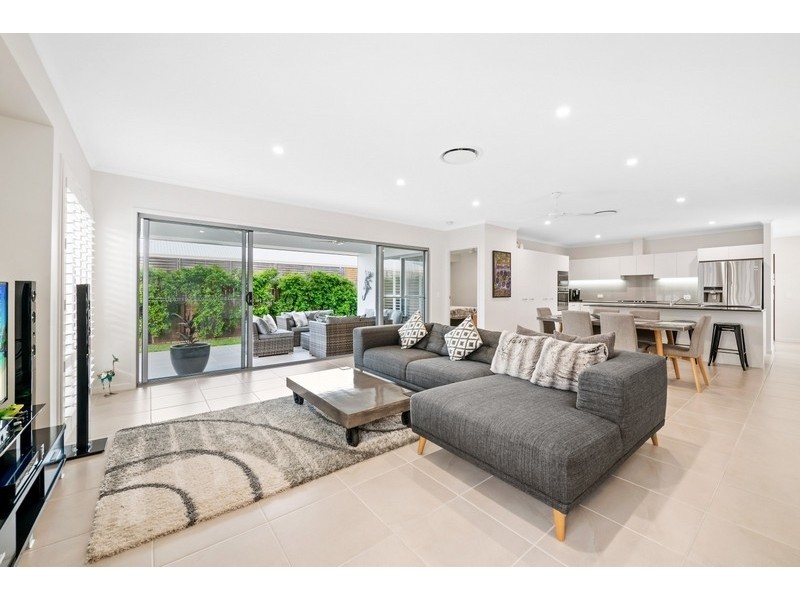 12 Silky Oak Court, Peregian Springs QLD 4573