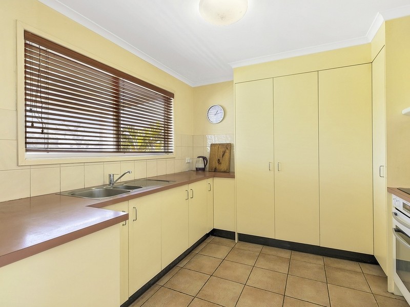 10 Landrail Street, Peregian Beach QLD 4573