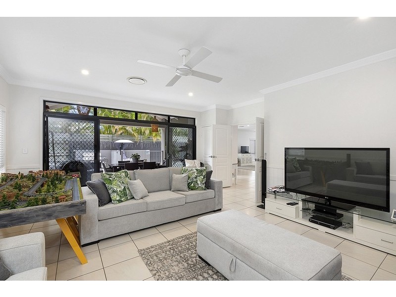 9 Murraya Drive, Tewantin QLD 4565