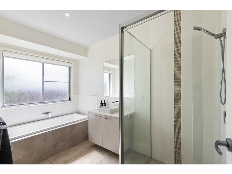 8 Jailee Court, Noosaville QLD 4566