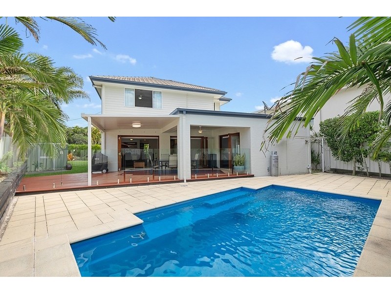 2 Lowry Street, Peregian Beach QLD 4573