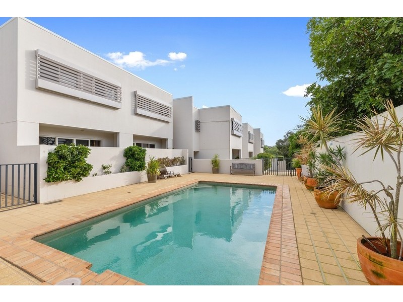 Unit 5/4-6 Hill Street, Sunshine Beach QLD 4567