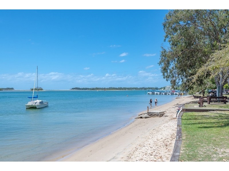 4/271 Gympie Terrace, Noosaville QLD 4566