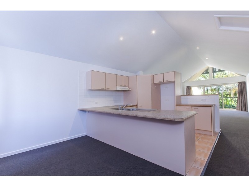 Unit 2/9 Lake Street, Tewantin QLD 4565