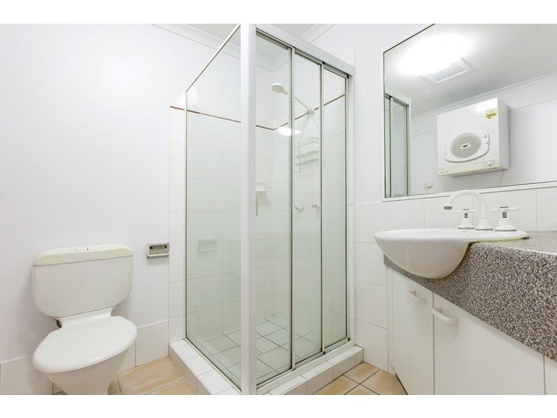 Unit 2/9 Lake Street, Tewantin QLD 4565