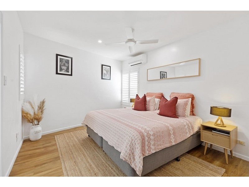 1/1 Selene, Sunrise Beach QLD 4567