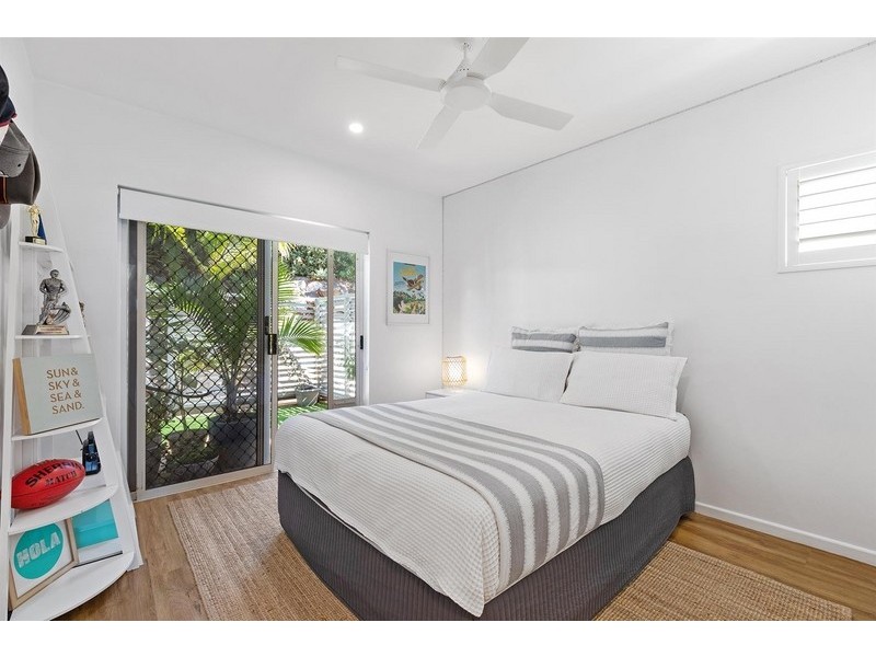 1/1 Selene, Sunrise Beach QLD 4567