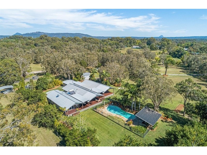 14A Jirrima Crescent, Cooroibah QLD 4565