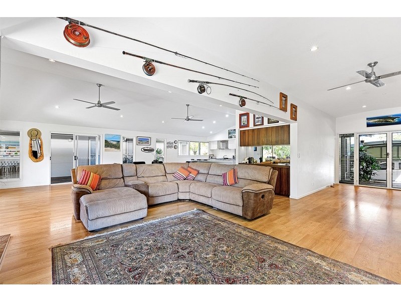 14A Jirrima Crescent, Cooroibah QLD 4565