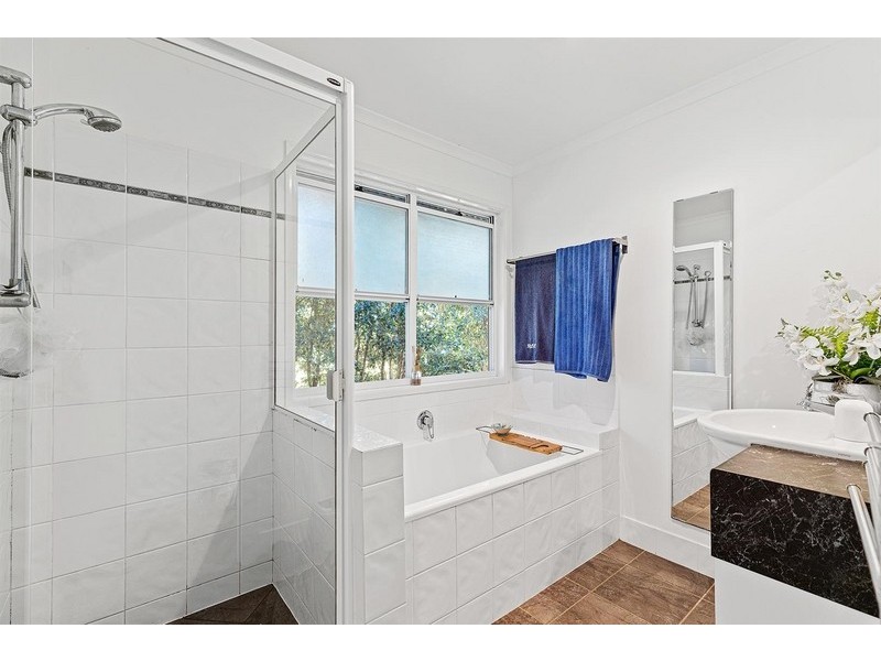 14A Jirrima Crescent, Cooroibah QLD 4565